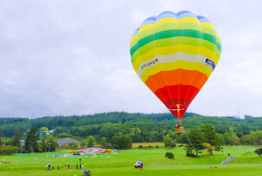 EASY COLOURFUL AUTUMN LEAVES EAST HOKKAIDO 6D4N (AMAZING HOT AIR BALLOON)
